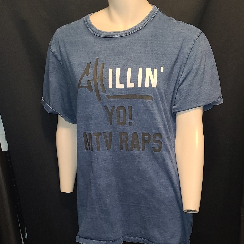 American Eagle Outfitters Navy MTV Collaboration Tee